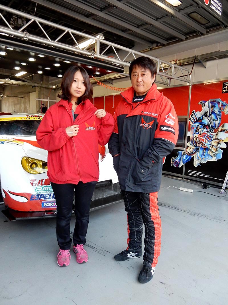 SUPER GT チームファッションをチェック！ 第8回 No.5 TEAM MACH