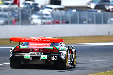 NSXラストレースに2000王者“Castrol 無限 NSX”と来季GT500車両“CIVIC