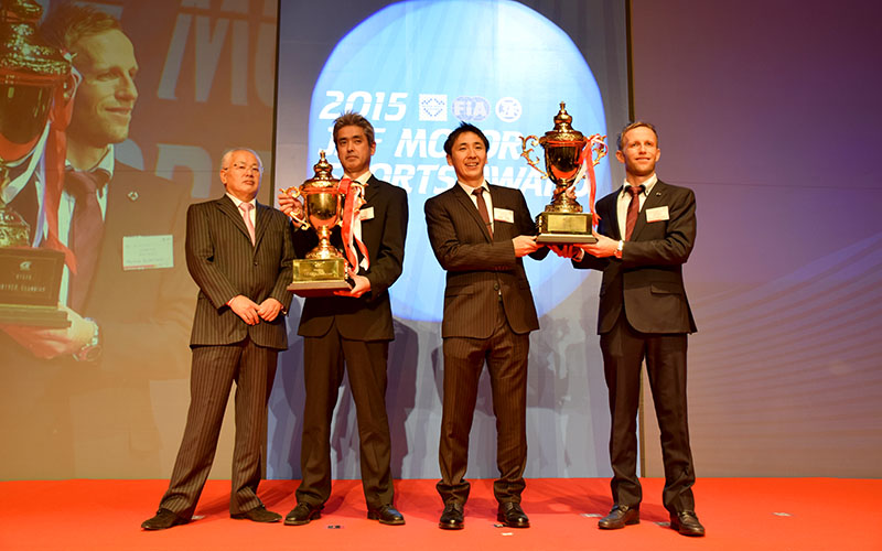 JAFモータースポーツ表彰式が行われ、チャンピオンとランキング上位に賞典を授与の画像