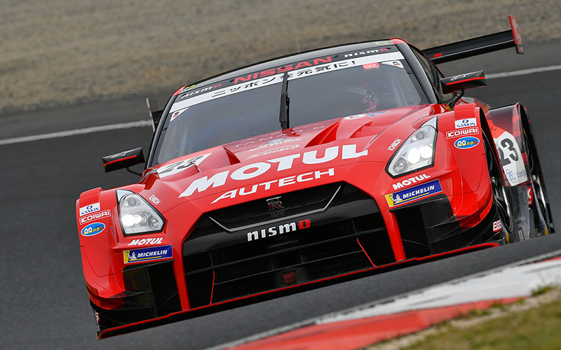 MOTUL AUTECH GT-R takes pole position with a record-breaking time!の画像