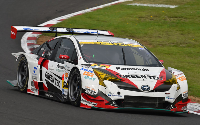 No. 31 TOYOTA PRIUS apr GT takes its first win of the seasonの画像