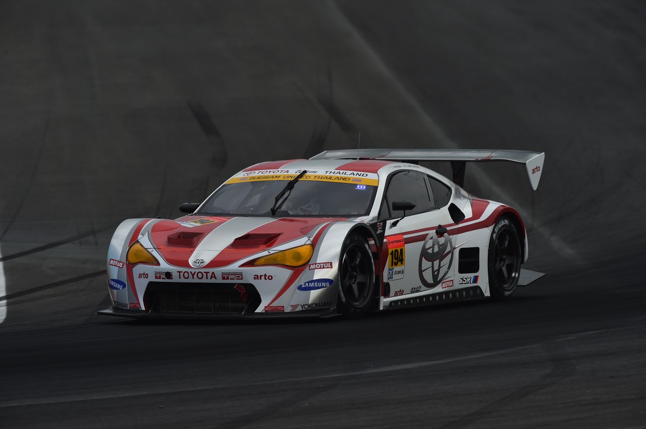 GT300 mother chassis MC86 grabs pole position at Thailand Super Series Round 5の画像
