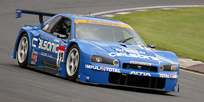 12 GT-R