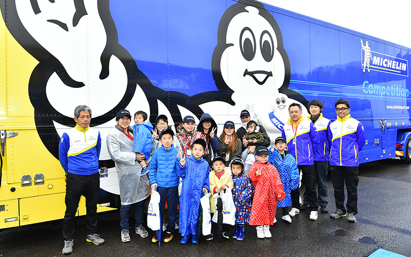 ミシュランタイヤのタイヤサービス見学ツアー、今シーズン開幕戦でも開催