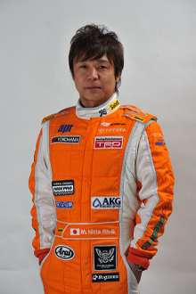 新田　守男