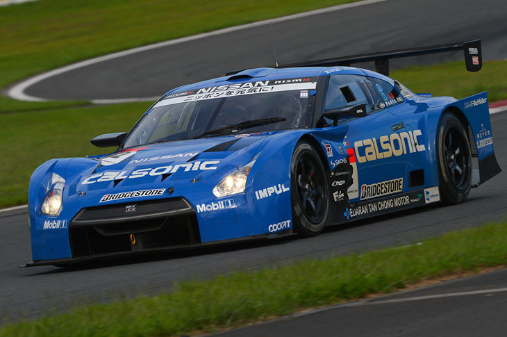 カルソニックIMPUL GT-Rがブッチギリのポール・トゥ・ウィン!