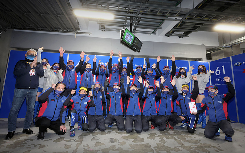 2021年第8戦の“ZF Award”は、GT300クラス No.61 R&D SPORTが受賞