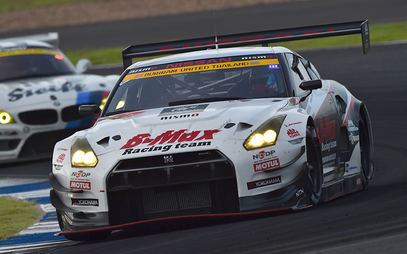 B-MAX NDDP GT-R wins fierce GT300 battle for first win in two years!